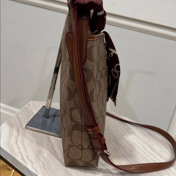 Coach Bag Signature File Brown Crossbody - Picture 6 of 17